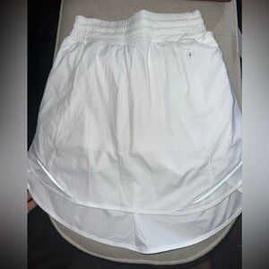 Lululemon hotty hot skirt long size 4